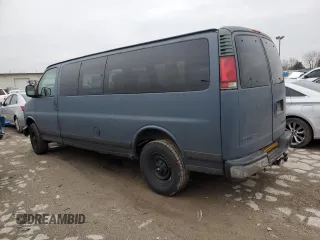 1998 Chevrolet Express with VIN 1GAHG39R1W1040343, listed as a Copart auction lot 80945844 with Not Provided miles and Salvage Title. Bid and sale history available at carsss.com. Image 2.
