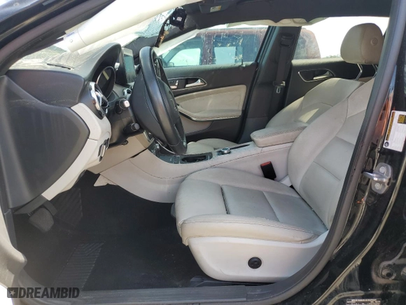 2019 Mercedes-Benz GLA with VIN WDCTG4EB6KU015084, listed as a Copart auction lot 52497255 with 98,941 mi miles and Clean Title. Bid and sale history available at carsss.com. Image 7.