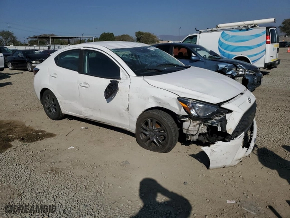 2020 Toyota Yaris Sedan L with VIN 3MYDLBYV6LY712108, listed as a Copart auction lot 45918645 with 135,243 mi miles and Salvage Title. Bid and sale history available at carsss.com. Image 4.