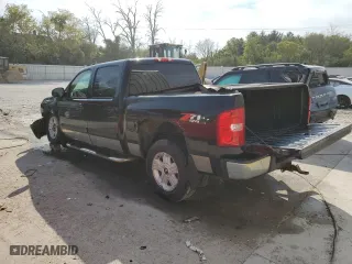 2012 Chevrolet Silverado 1500 LT with VIN 3GCPKSE72CG172069, listed as a Copart auction lot 70813754 with 233,426 mi miles and Clean Title. Bid and sale history available at carsss.com. Image 2.
