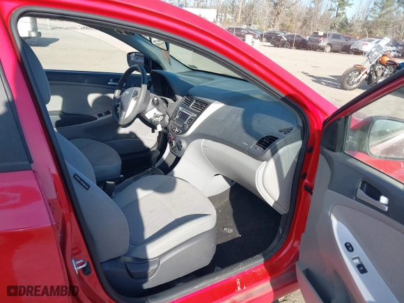 2014 Hyundai Accent GS with VIN KMHCT5AE7EU197806, listed as a IAAI auction lot 41458645 with 117,881 mi miles. Bid and sale history available at carsss.com. Image 5.