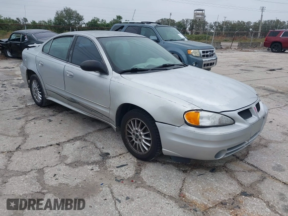 2005 Pontiac Grand Am SE with VIN 1G2NE52F75M255951, listed as a IAAI auction lot 41418328 with 199,700 mi miles. Bid and sale history available at carsss.com. Image 1.