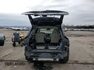 2021 Volvo XC90 Momentum with VIN YV4A221K2M1721945, listed as a Copart auction lot 85303154 with 58,539 mi miles and Salvage Title. Bid and sale history available at carsss.com. Image 6.