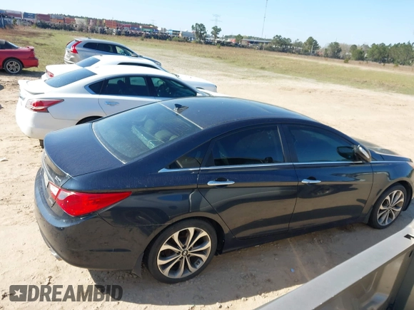 2013 Hyundai Sonata Limited with VIN 5NPEC4AB3DH587453, listed as a IAAI auction lot 41810797 with 145,387 mi miles and . Bid and sale history available at carsss.com. Image 4.