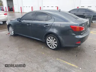 2010 Lexus IS 250 z VIN JTHCF5C2XA5036139, wystawiony jako IAAI lot #42101015 z przebiegiem 198 782 mil mil oraz . Historia ofert i sprzedaży dostępna na DreamBid. Obrazek 3.