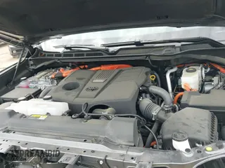 2024 Toyota Tundra Limited Hybrid with VIN 5TFJC5DB4RX064938, listed as a IAAI auction lot 42391997 with 10,916 mi miles and . Bid and sale history available at DreamBid. Image 21.