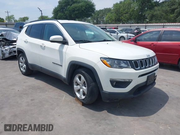 2019 Jeep Compass Latitude z VIN 3C4NJCBB4KT616437, wystawiony jako IAAI lot #42049491 z przebiegiem 42 495 mil mil oraz . Historia ofert i sprzedaży dostępna na DreamBid. Obrazek 1.