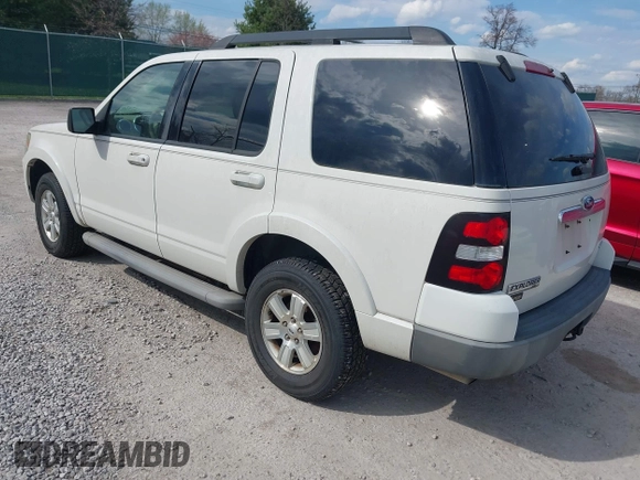 2010 Ford Explorer XLT with VIN 1FMEU7DE3AUA74981, listed as a IAAI auction lot 41890362 with 125,016 mi miles and . Bid and sale history available at DreamBid. Image 3.
