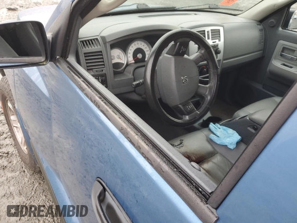 2005 Dodge Dakota Laramie with VIN 1D7HW58N35S225612, listed as a Copart auction lot 83990174 with Not Provided miles and Salvage Title. Bid and sale history available at DreamBid. Image 8.