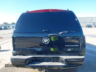 2006 Cadillac Escalade with VIN 1GYEC63NX6R148341, listed as a IAAI auction lot 42603913 with 219,673 mi miles and . Bid and sale history available at DreamBid. Image 17.