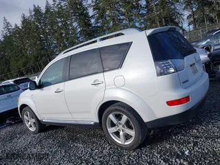 2009 Mitsubishi Outlander XLS with VIN JA4MT41X39Z015171, listed as a IAAI auction lot 41774842 with 262,186 mi miles. Bid and sale history available at carsss.com. Image 14.