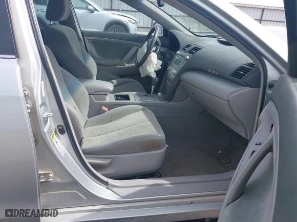2007 Toyota Camry Hybrid with VIN 4T1BB46K07U017446, listed as a IAAI auction lot 41817127 with 226,068 mi miles. Bid and sale history available at carsss.com. Image 5.