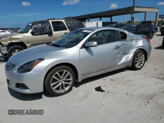2010 Nissan Altima SR with VIN 1N4BL2EP5AC110694, listed as a Copart auction lot 61776895 with 101,982 mi miles and Salvage title. Bid and sale history available at DreamBid. Image 1.