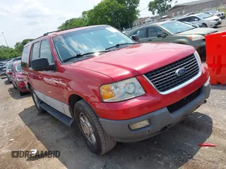 2003 Ford Expedition Special Service z VIN 1FMPU16L73LC13942, wystawiony jako IAAI lot #42447576 z przebiegiem 411 704 mil mil oraz . Historia ofert i sprzedaży dostępna na DreamBid. Obrazek 1.