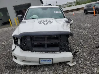 2017 Ram 1500 Express z VIN 1C6RR7FT3HS504329, wystawiony jako Copart lot #58144275 z przebiegiem 114 090 mil mil oraz Szkoda całkowita • Salvage title. Historia ofert i sprzedaży dostępna na DreamBid. Obrazek 5.