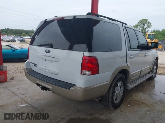2005 Ford Expedition Eddie Bauer с VIN 1FMPU17505LB13376, выставлен на аукционе IAAI как лот 42424935 с пробегом 178 557 миль миль и . История ставок и продаж доступна на DreamBid. Изображение 4.