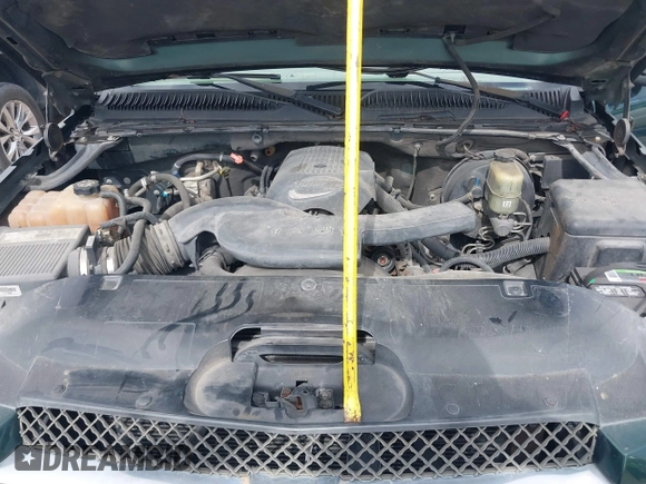2002 Chevrolet Avalanche with VIN 3GNEC13T62G218460, listed as a IAAI auction lot 42511292 with 317,292 mi miles and . Bid and sale history available at DreamBid. Image 10.
