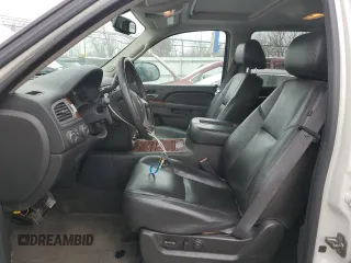 2012 Chevrolet Avalanche LTZ with VIN 3GNTKGE7XCG281513, listed as a Copart auction lot 48007475 with 205,791 mi miles and Salvage title. Bid and sale history available at DreamBid. Image 7.
