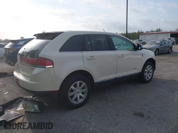 2008 Lincoln MKX with VIN 2LMDU68C98BJ40078, listed as a IAAI auction lot 41910778 with 213,209 mi miles. Bid and sale history available at carsss.com. Image 4.