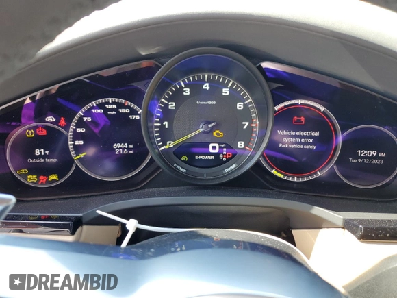 2023 Porsche Cayenne E-Hybrid z VIN WP1BE2AY0PDA28263, wystawiony jako Copart lot #67593303 z przebiegiem 6 944 mil mil oraz . Historia ofert i sprzedaży dostępna na DreamBid. Obrazek 9.