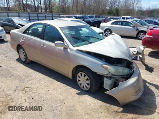 2005 Toyota Camry STD z VIN 4T1BE32K15U420193, wystawiony jako IAAI lot #41792570 z przebiegiem 136 842 mil mil oraz . Historia ofert i sprzedaży dostępna na DreamBid. Obrazek 1.