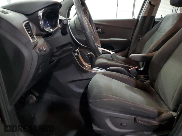 2017 Chevrolet Trax LS with VIN 3GNCJKSB3HL258491, listed as a Copart auction lot 47869575 with 128,613 mi miles and Salvage Title. Bid and sale history available at carsss.com. Image 7.