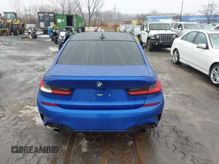 2022 BMW 3 Series 330i z VIN 3MW5R1J06N8C49056, wystawiony jako IAAI lot #41496252 z przebiegiem Nie podano mil oraz . Historia ofert i sprzedaży dostępna na DreamBid. Obrazek 15.