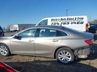 2022 Chevrolet Malibu LT with VIN 1G1ZD5ST7NF154833, listed as a IAAI auction lot 42063677 with 107,804 mi miles. Bid and sale history available at carsss.com. Image 14.