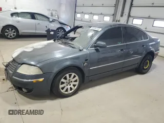2003 Volkswagen Passat GLS z VIN WVWPD63B93P055724, wystawiony jako Copart lot #61077095 z przebiegiem Nie podano mil oraz Nie do naprawy • Non repairable. Historia ofert i sprzedaży dostępna na DreamBid. Obrazek 1.