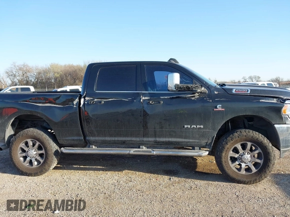2020 Ram 2500 Big Horn with VIN 3C6UR5DL9LG281571, listed as a IAAI auction lot 41775961 with 118,842 mi miles. Bid and sale history available at carsss.com. Image 6.