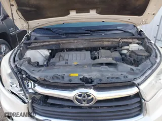 2014 Toyota Highlander XLE with VIN 5TDKKRFH9ES034849, listed as a IAAI auction lot 41792720 with 171,521 mi miles. Bid and sale history available at carsss.com. Image 10.