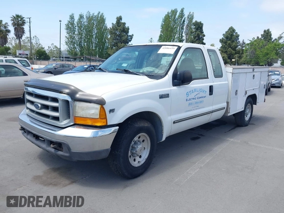 2000 Ford Super Duty F-250 XL with VIN 1FTNX20L0YEA50080, listed as a IAAI auction lot 42086439 with 230,868 mi miles. Bid and sale history available at carsss.com. Image 6.