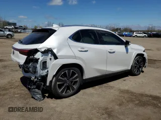2025 Lexus UX 300h z VIN JTHUCJDHXS2001225, wystawiony jako Copart lot #55670245 z przebiegiem 4205 mil mil oraz Tytuł czysty. Historia ofert i sprzedaży dostępna na DreamBid. Obrazek 3.