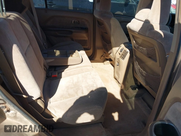 2005 Honda Pilot EX with VIN 5FNYF18475B044570, listed as a IAAI auction lot 41728694 with 200,585 mi miles. Bid and sale history available at carsss.com. Image 8.