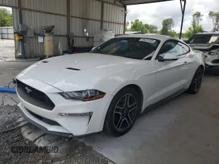 2018 Ford Mustang EcoBoost z VIN 1FA6P8TH5J5115564, wystawiony jako Copart lot #59425165 z przebiegiem 98 008 mil mil oraz Czysty tytuł • Clean title. Historia ofert i sprzedaży dostępna na DreamBid. Obrazek 1.