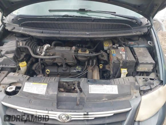 2005 Chrysler Town & Country Touring with VIN 2C4GP54L75R429550, listed as a IAAI auction lot 41947692 with 219,368 mi miles. Bid and sale history available at carsss.com. Image 10.