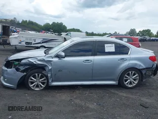 2013 Subaru Legacy Limited z VIN 4S3BMBK62D3028364, wystawiony jako IAAI lot #42550949 z przebiegiem 201 712 mil mil oraz . Historia ofert i sprzedaży dostępna na DreamBid. Obrazek 6.