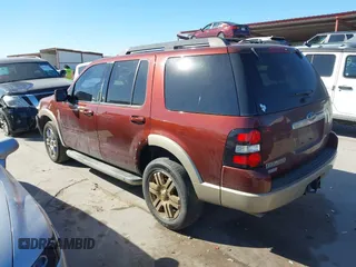 2010 Ford Explorer Eddie Bauer z VIN 1FMEU6EE5AUA98532, wystawiony jako IAAI lot #41834357 z przebiegiem 160 024 mil mil oraz . Historia ofert i sprzedaży dostępna na DreamBid. Obrazek 3.