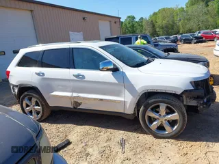 2013 Jeep Grand Cherokee Limited with VIN 1C4RJEBG7DC546133, listed as a IAAI auction lot 41970941 with 146,077 mi miles. Bid and sale history available at carsss.com. Image 14.