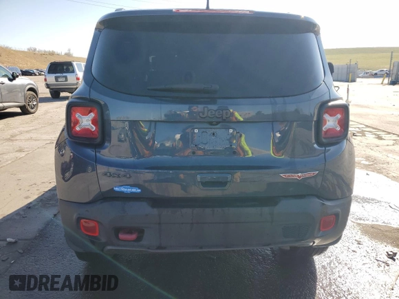 2021 Jeep Renegade Trailhawk z VIN ZACNJDC12MPM31659, wystawiony jako Copart lot #53104325 z przebiegiem Nie podano mil oraz Szkoda całkowita • Salvage title. Historia ofert i sprzedaży dostępna na DreamBid. Obrazek 6.