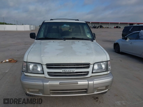 2002 Isuzu Trooper S with VIN JACDS58X427J11007, listed as a IAAI auction lot 42258021 with 190,192 mi miles and . Bid and sale history available at DreamBid. Image 6.