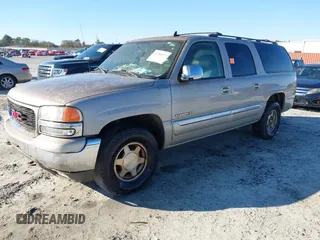 2006 GMC Yukon XL SLT with VIN 1GKFK16ZX6J174519, listed as a IAAI auction lot 41268177 with 243,046 mi miles. Bid and sale history available at carsss.com. Image 2.