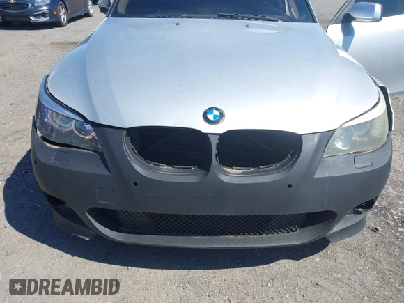 2008 BMW 5 Series 528i with VIN WBANU53598CT03171, listed as a IAAI auction lot 42086762 with 185,630 mi miles and . Bid and sale history available at carsss.com. Image 6.