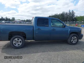 2007 Chevrolet Silverado 1500 with VIN 2GCFC13Y971660819, listed as a IAAI auction lot 42157174 with 480,357 mi miles and . Bid and sale history available at DreamBid. Image 13.
