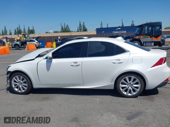 2016 Lexus IS 200t z VIN JTHBA1D22G5036596, wystawiony jako IAAI lot #42278604 z przebiegiem 45 402 mil mil oraz . Historia ofert i sprzedaży dostępna na DreamBid. Obrazek 14.