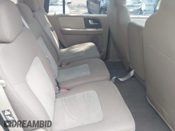 2003 Ford Expedition Special Service z VIN 1FMPU16L93LB75064, wystawiony jako IAAI lot #42558257 z przebiegiem 130 769 mil mil oraz . Historia ofert i sprzedaży dostępna na DreamBid. Obrazek 8.