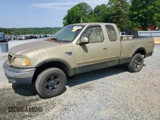 2000 Ford F-150 XL with VIN 1FTRX18LXYNA05860, listed as a Copart auction lot 55408965 with 0 mi miles and Clean Title. Bid and sale history available at carsss.com. Image 1.
