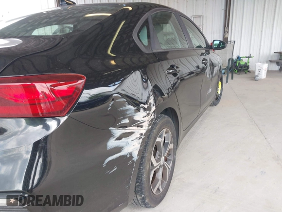 2020 Kia Forte LXS with VIN 3KPF24AD5LE141476, listed as a IAAI auction lot 42118736 with 138,959 mi miles. Bid and sale history available at carsss.com. Image 22.