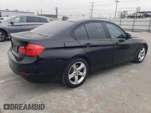 2013 BMW 3 Series 328i z VIN WBA3C1C55DF438319, wystawiony jako Copart lot #55293335 z przebiegiem 88 100 mil mil oraz Szkoda całkowita • Salvage title. Historia ofert i sprzedaży dostępna na DreamBid. Obrazek 3.