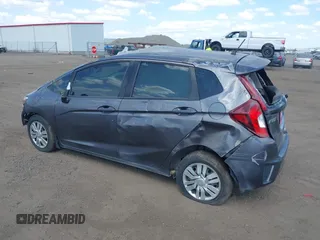 2015 Honda Fit LX с VIN 3HGGK5H54FM714873, выставлен на аукционе IAAI как лот 40088297 с пробегом 95 367 миль миль и . История ставок и продаж доступна на DreamBid. Изображение 3.